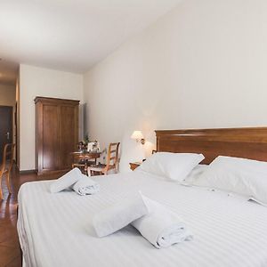 Camera con letto king size